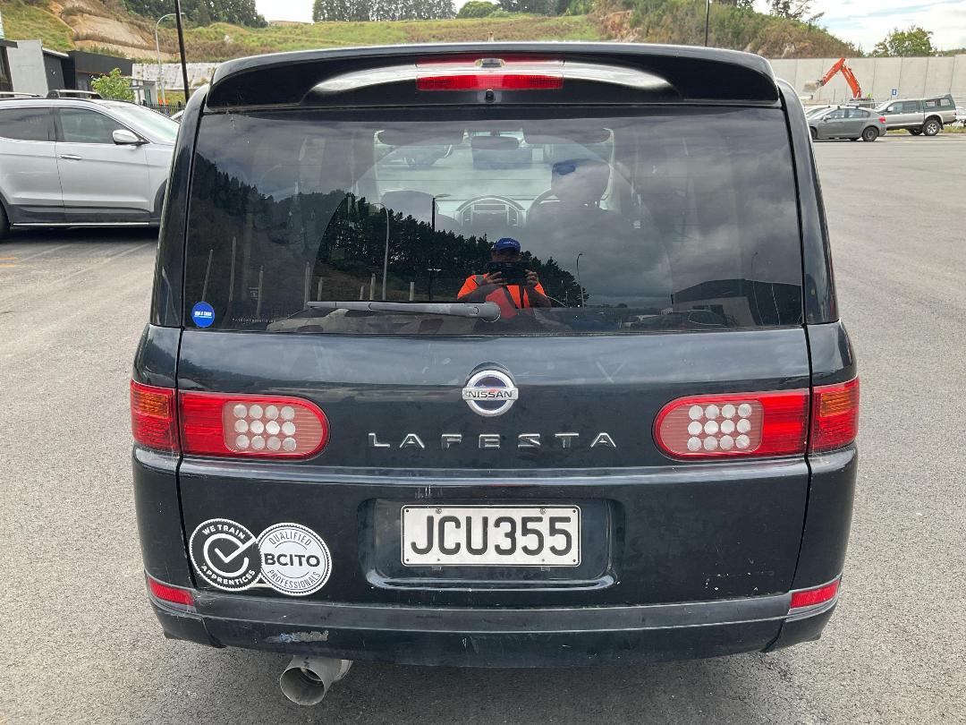 Photo '8' of Nissan Lafesta Photo '8' of Nissan Lafesta