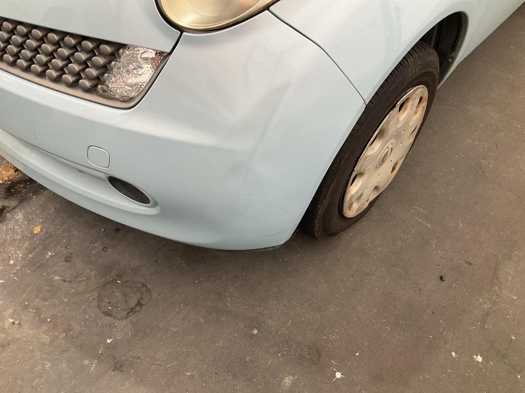 Photo '4' of Nissan March