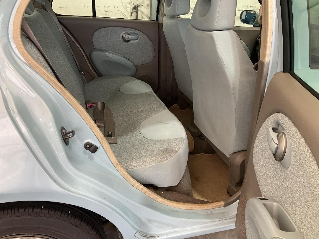 Photo '21' of Nissan March