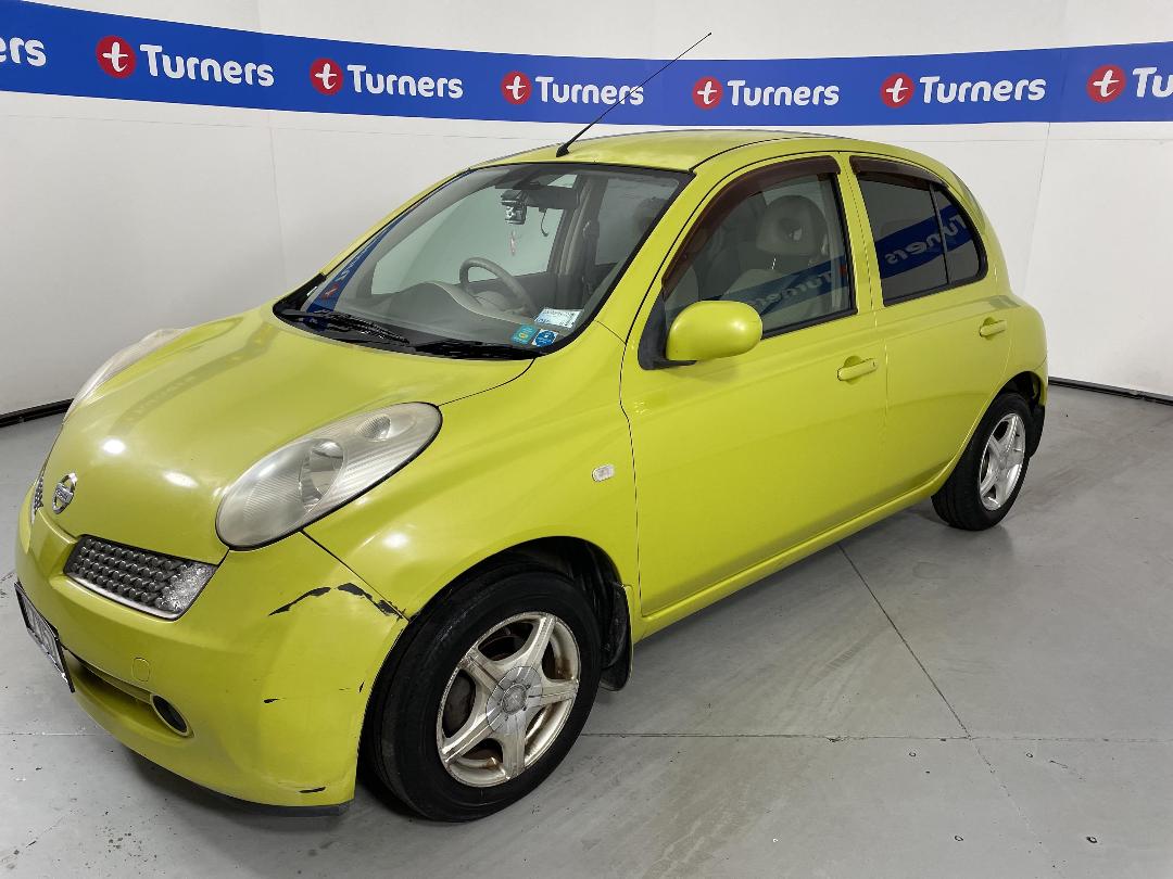 Photo '4' of Nissan March