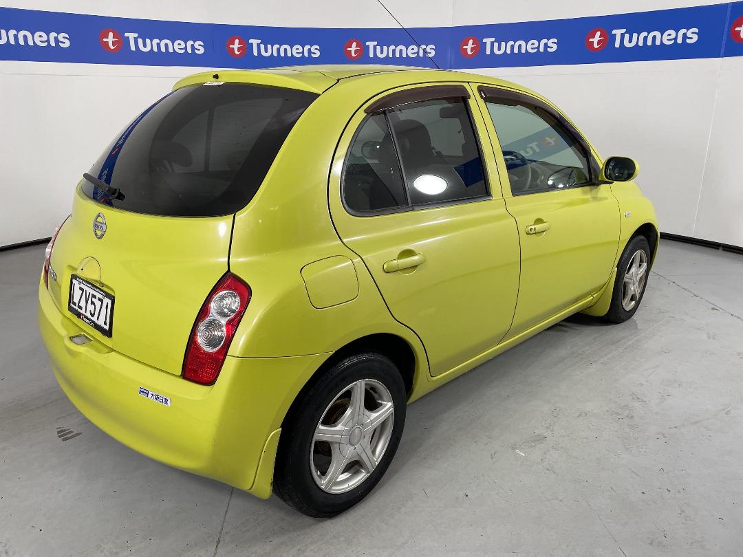 Photo '7' of Nissan March