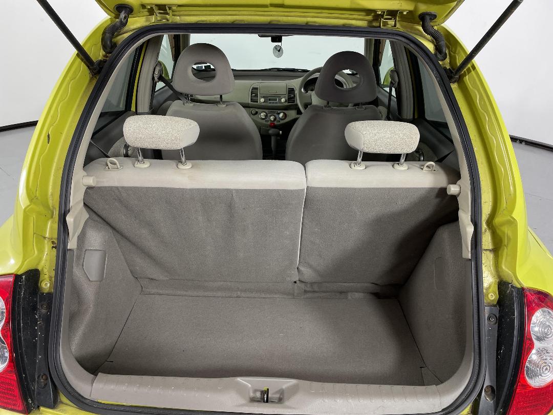 Photo '14' of Nissan March