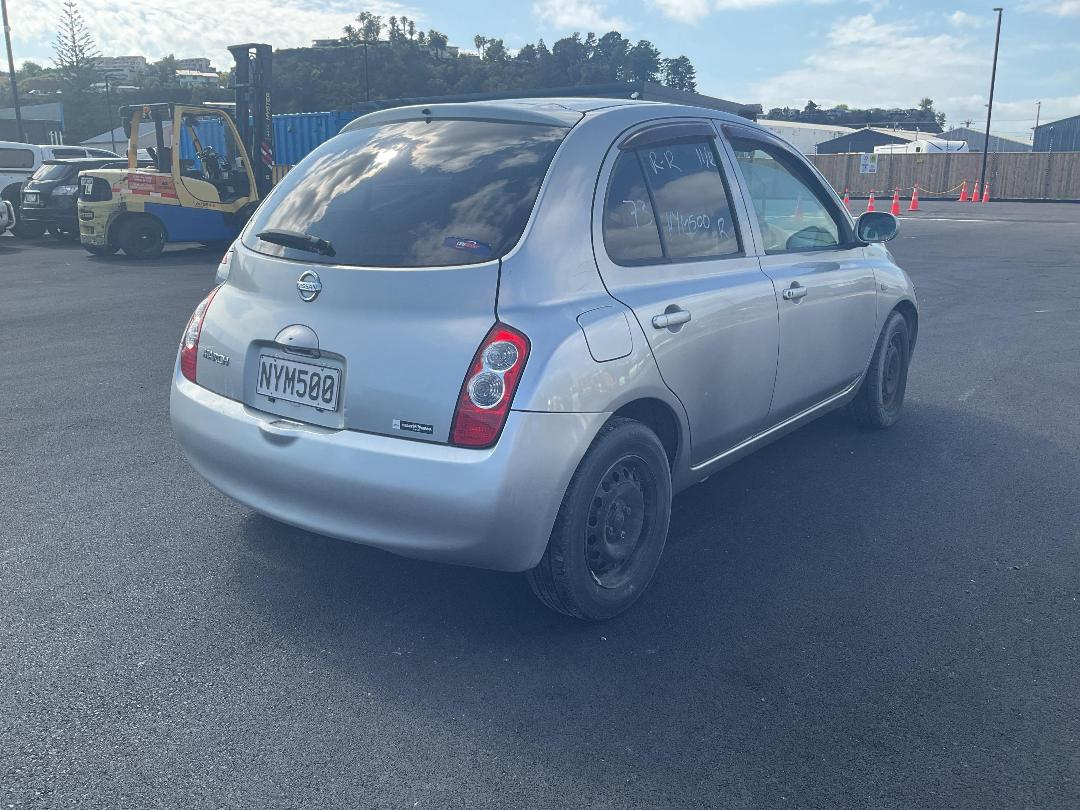 Photo '3' of Nissan March Photo '3' of Nissan March