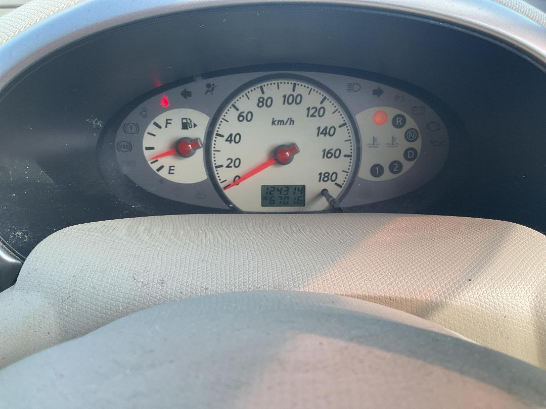 Photo '10' of Nissan March Photo '10' of Nissan March