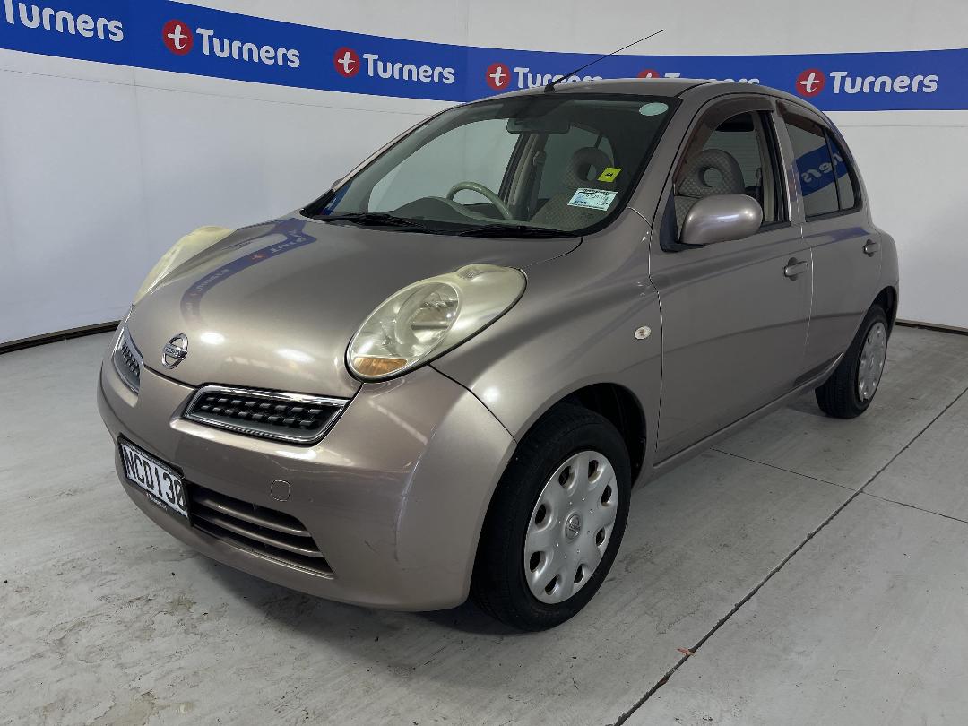 Photo '4' of Nissan March Photo '4' of Nissan March