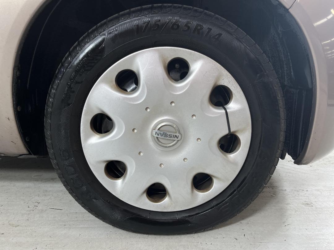 Photo '9' of Nissan March Photo '9' of Nissan March