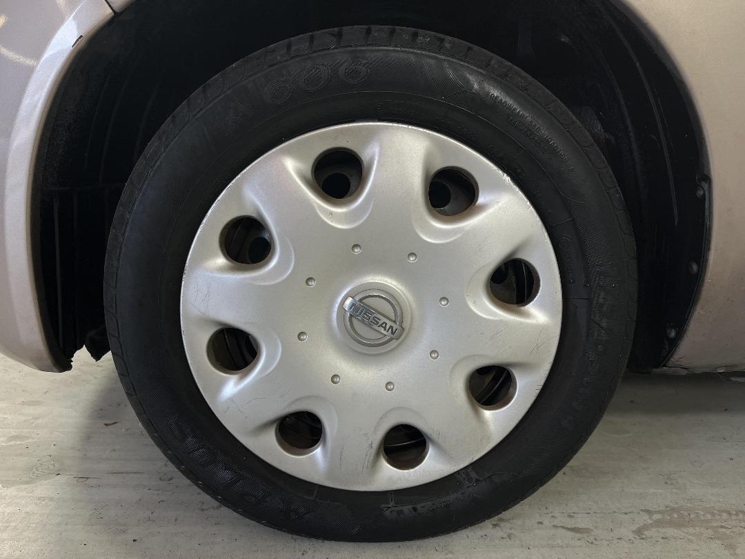 Photo '10' of Nissan March Photo '10' of Nissan March