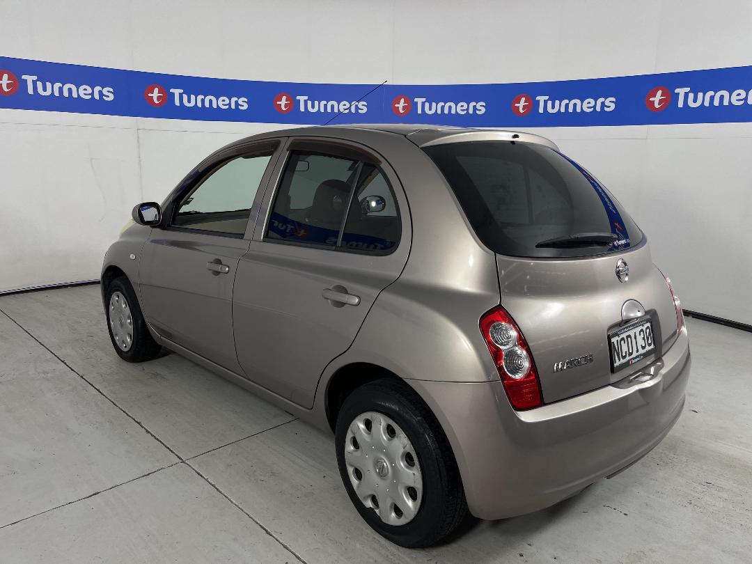 Photo '5' of Nissan March Photo '5' of Nissan March