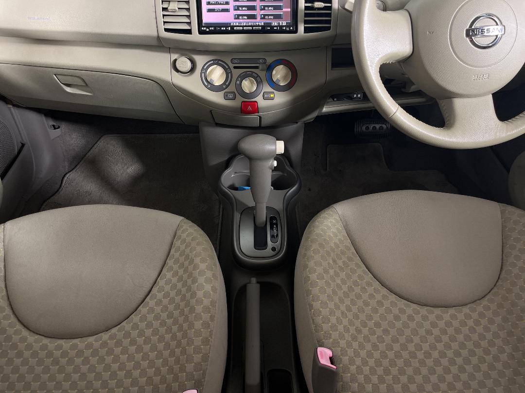 Photo '23' of Nissan March Photo '23' of Nissan March