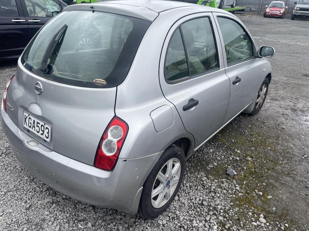 Photo '4' of Nissan March Photo '4' of Nissan March