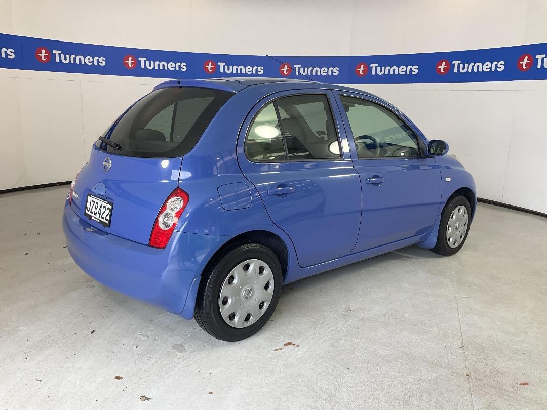 Photo '7' of Nissan March