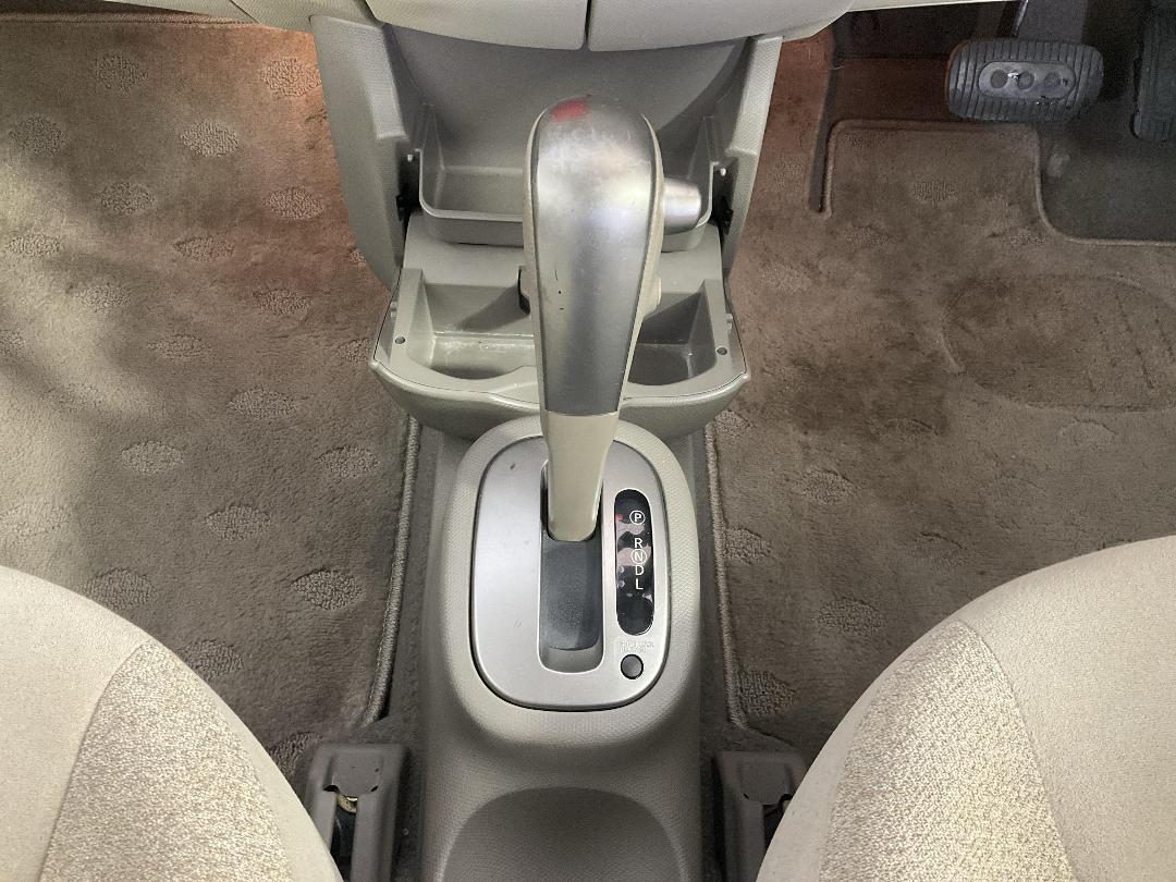 Photo '18' of Nissan March