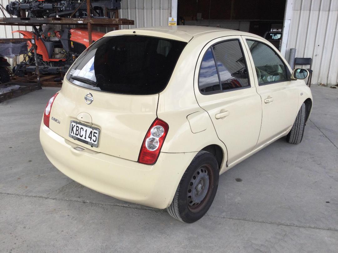 Photo '7' of Nissan March Photo '7' of Nissan March