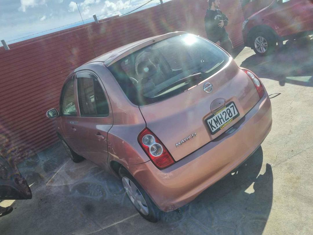 Photo '3' of Nissan March