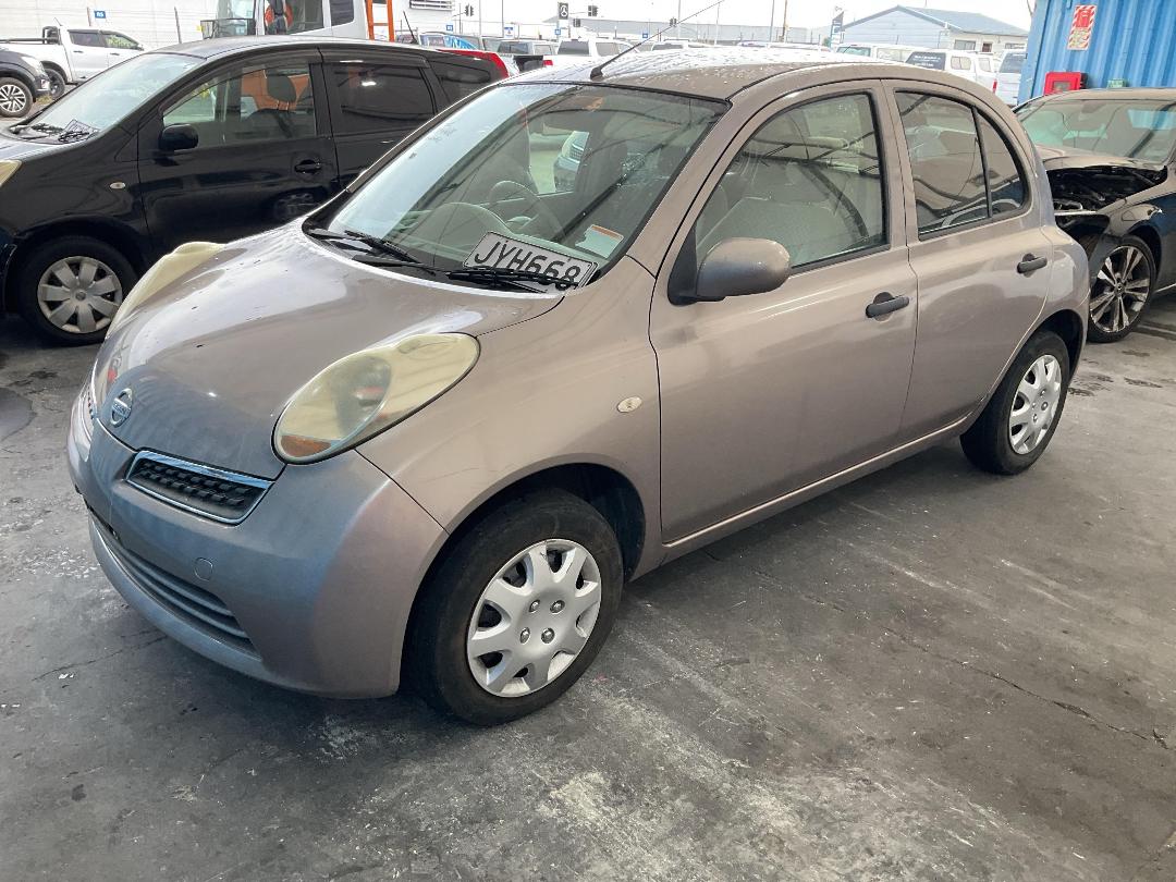 Photo '3' of Nissan March