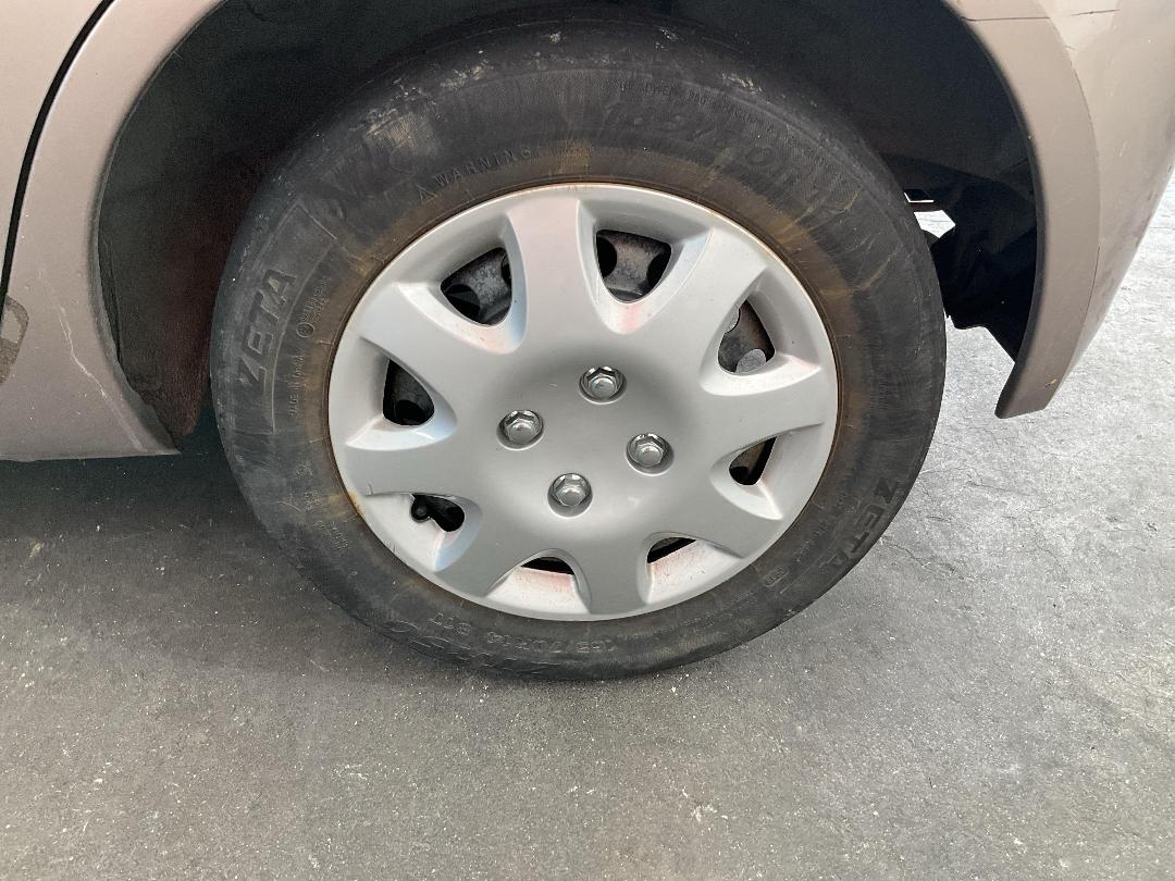 Photo '8' of Nissan March