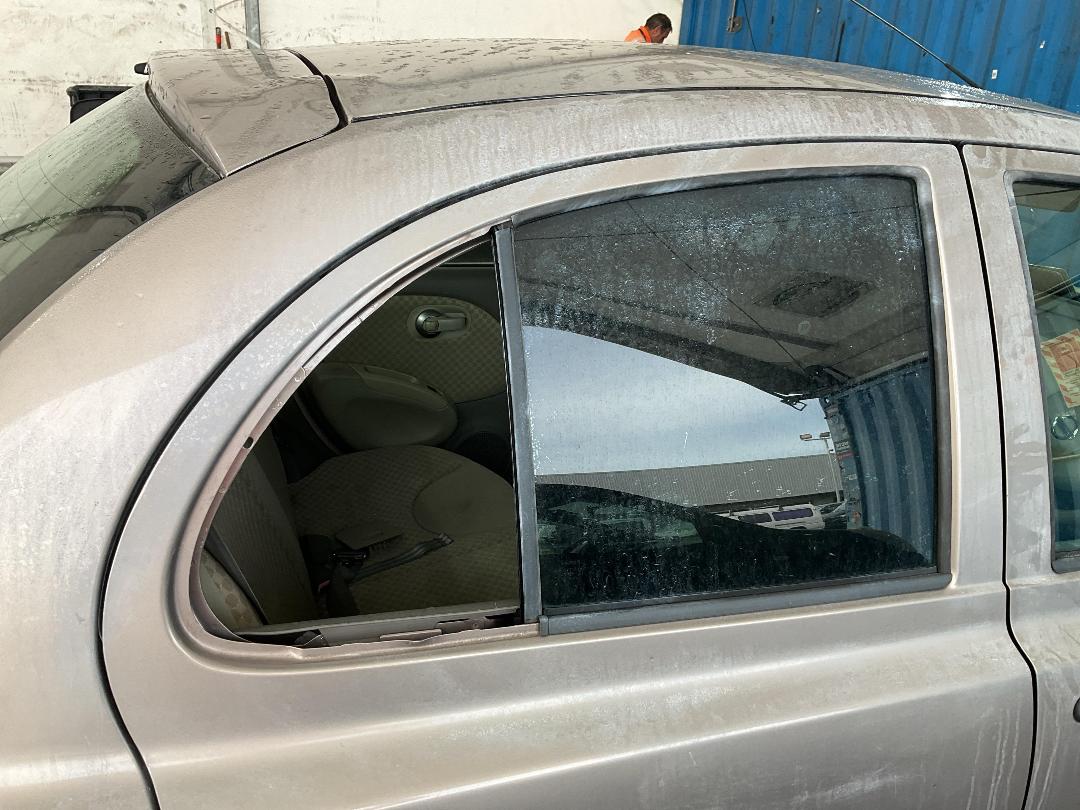 Photo '10' of Nissan March