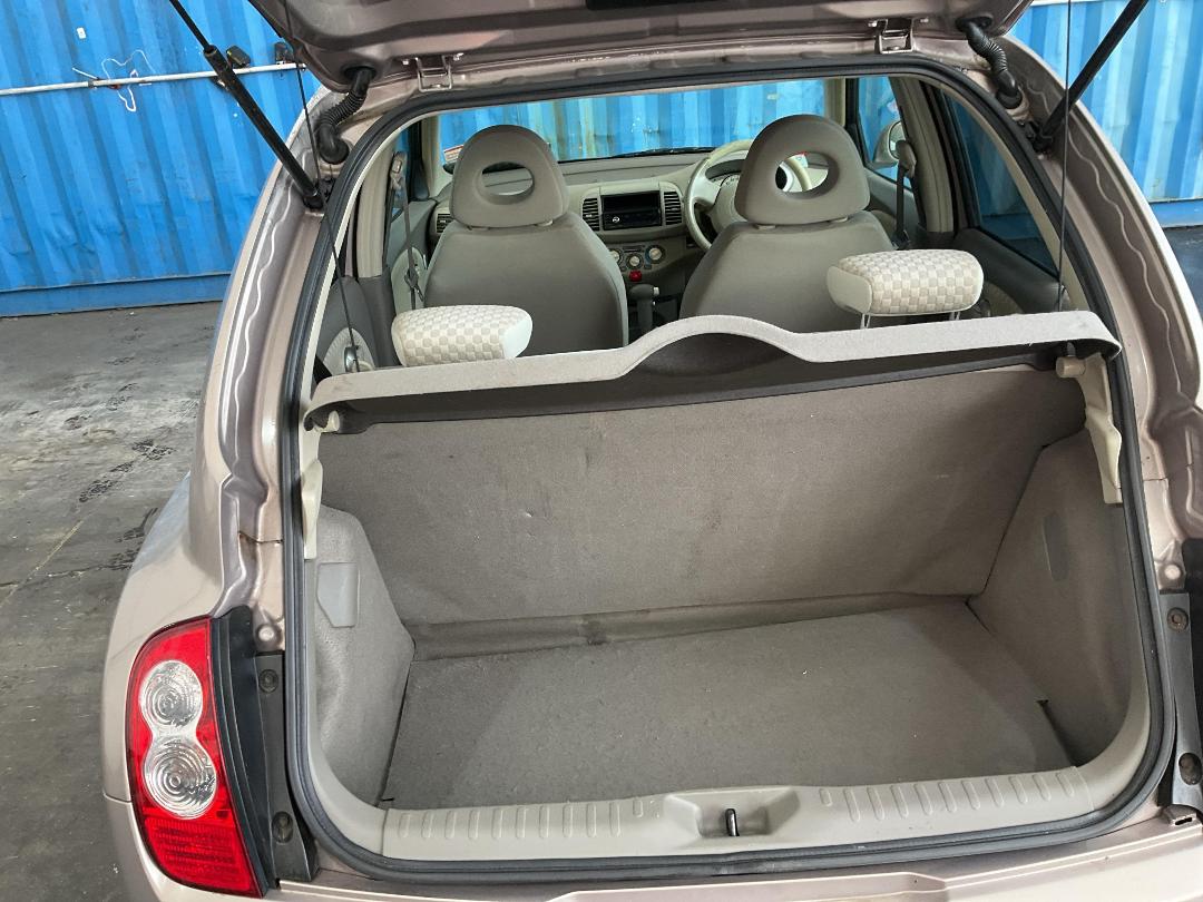 Photo '13' of Nissan March