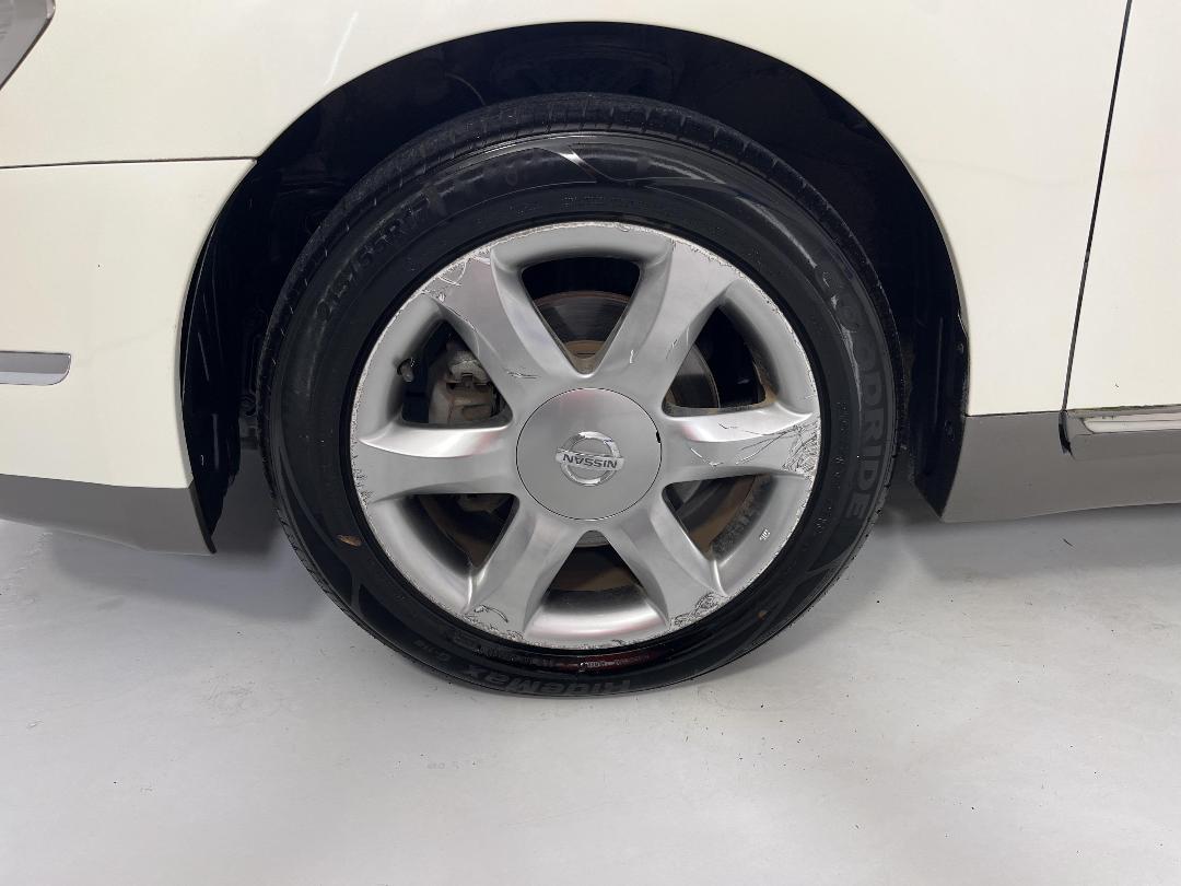 Photo '10' of Nissan Maxima Photo '10' of Nissan Maxima