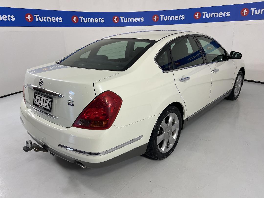 Photo '7' of Nissan Maxima Photo '7' of Nissan Maxima