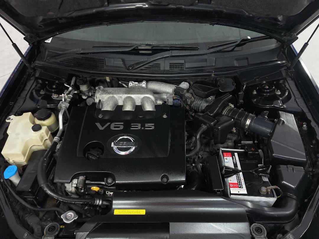 Photo '11' of Nissan Maxima SI