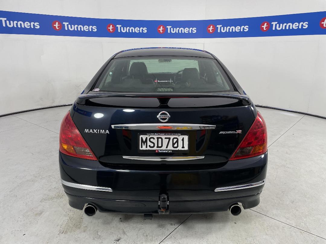 Photo '5' of Nissan Maxima SI