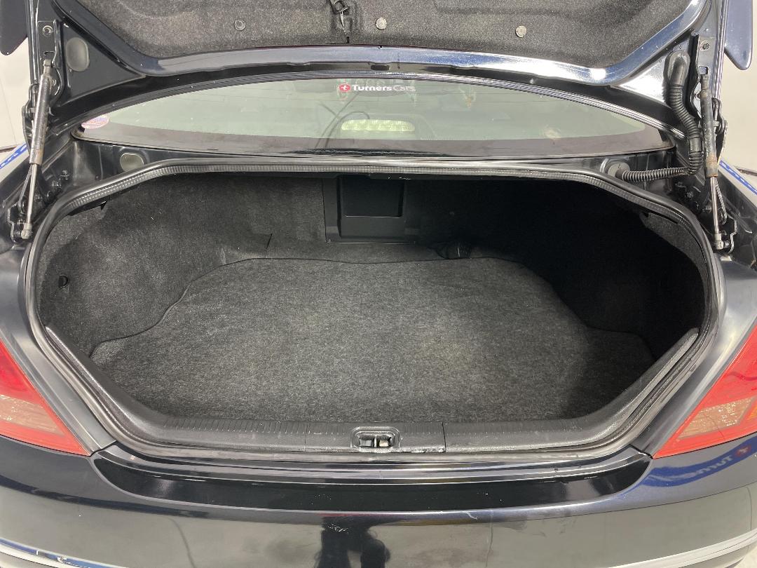 Photo '12' of Nissan Maxima SI