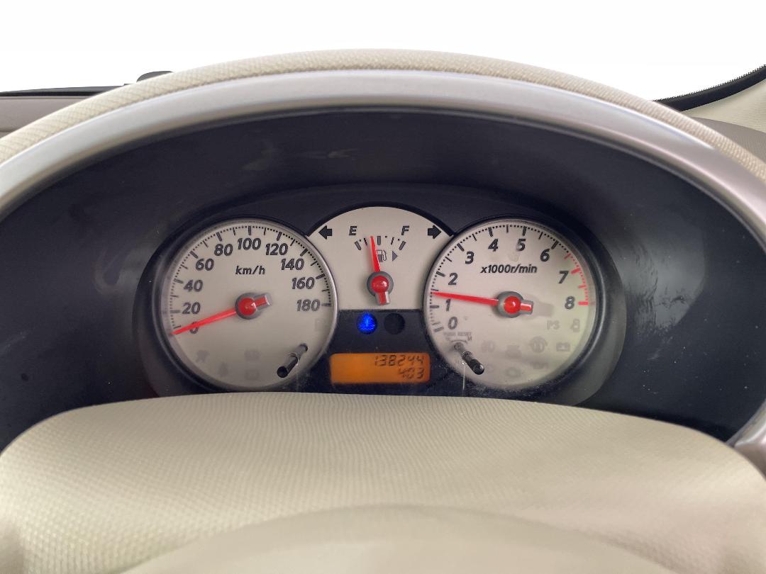 Photo '21' of Nissan Micra