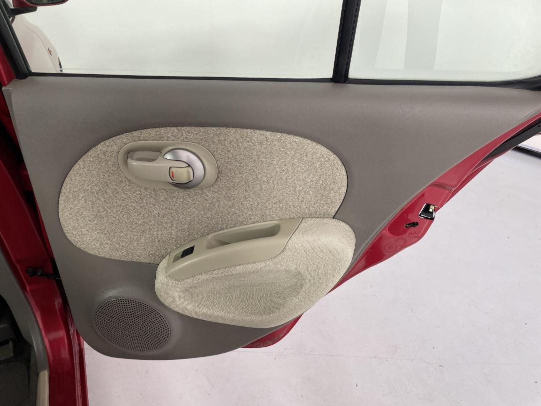 Photo '19' of Nissan Micra