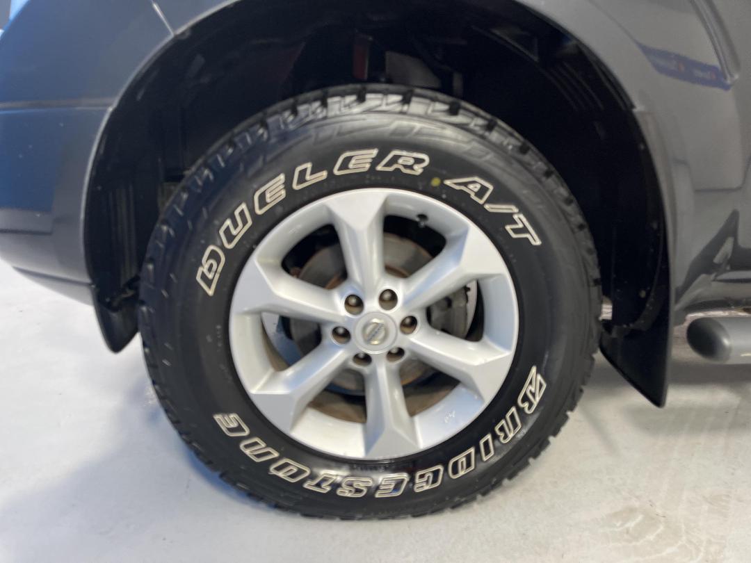 Photo '10' of Nissan Navara