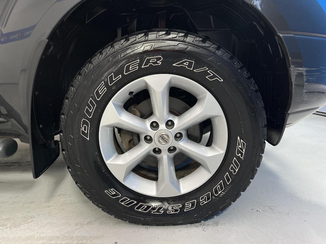 Photo '9' of Nissan Navara