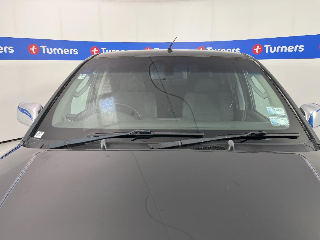 Photo '13' of Nissan Navara