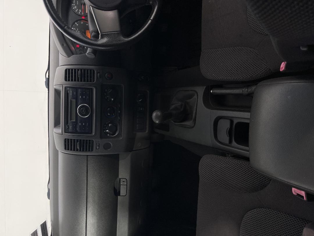 Photo '18' of Nissan Navara