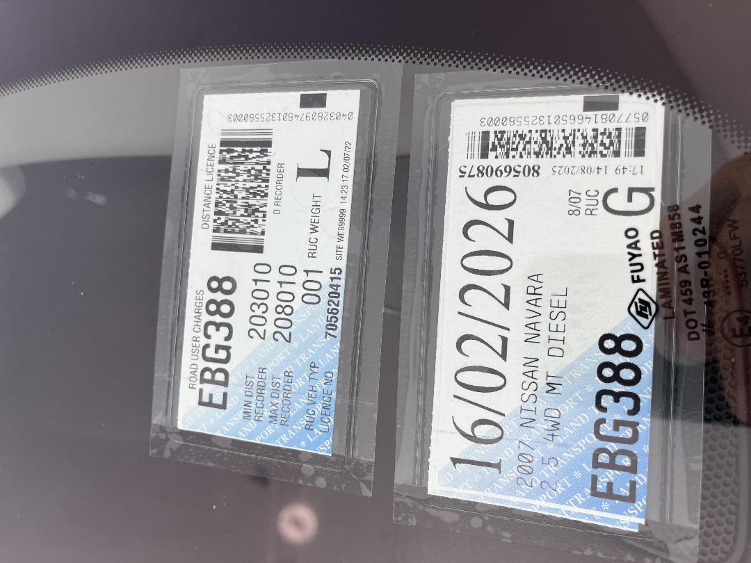 Photo '24' of Nissan Navara