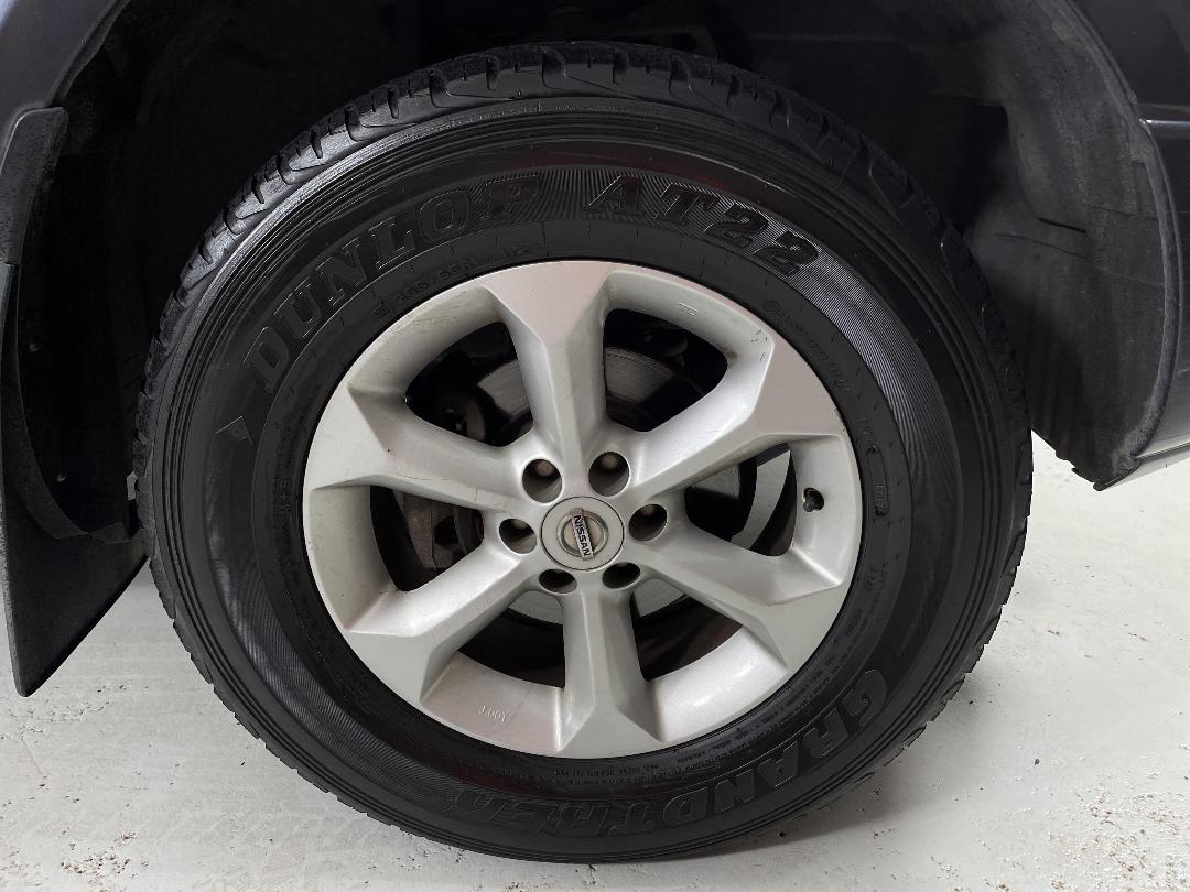 Photo '9' of Nissan Navara