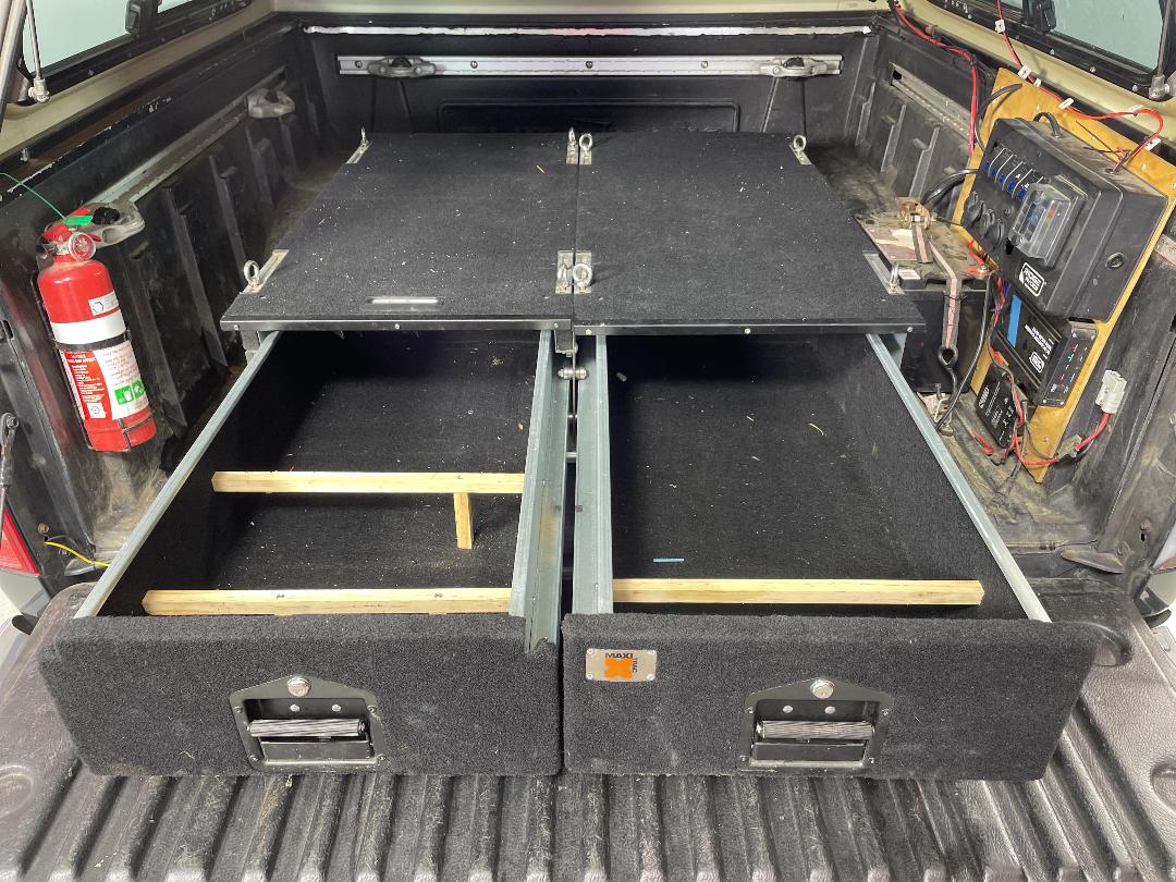 Photo '28' of Nissan Navara