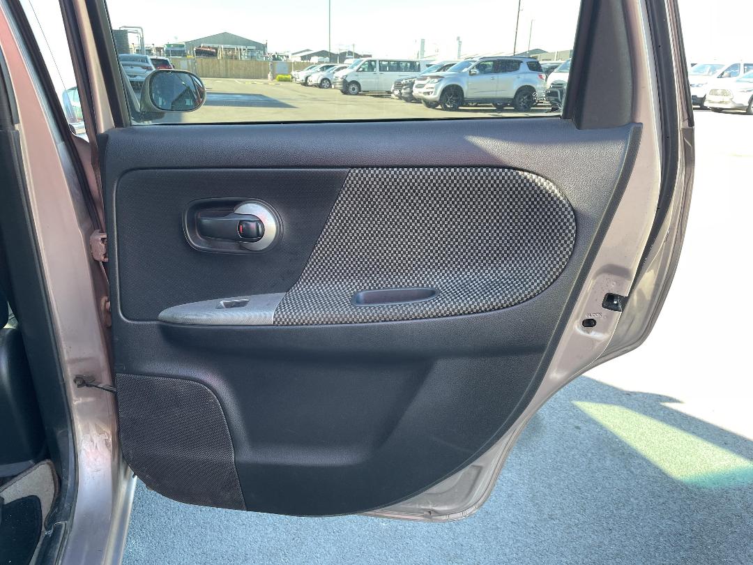 Photo '16' of Nissan Note