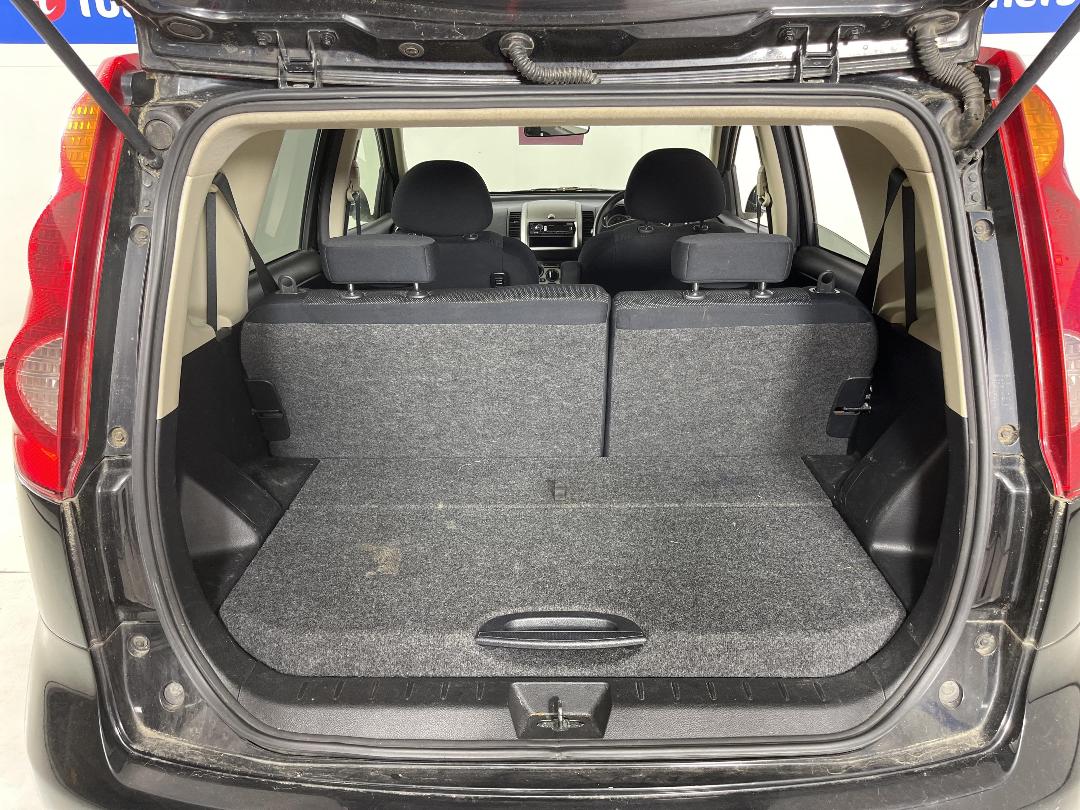 Photo '12' of Nissan Note