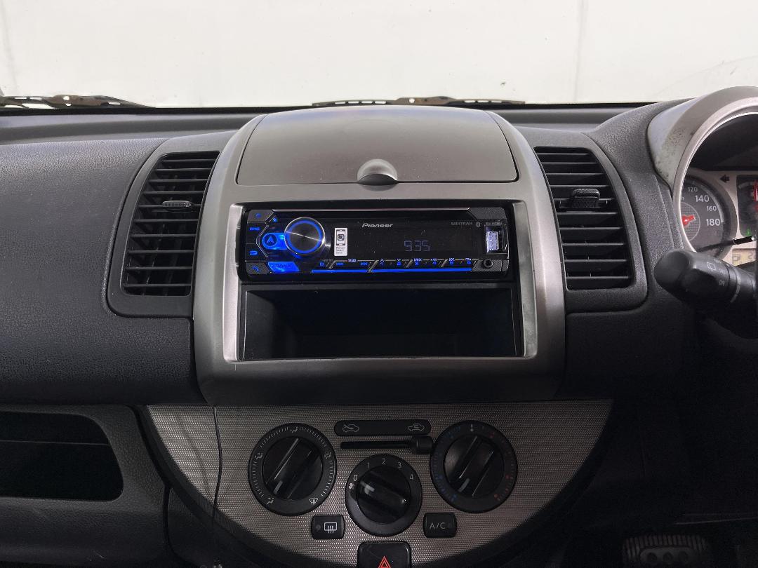 Photo '16' of Nissan Note