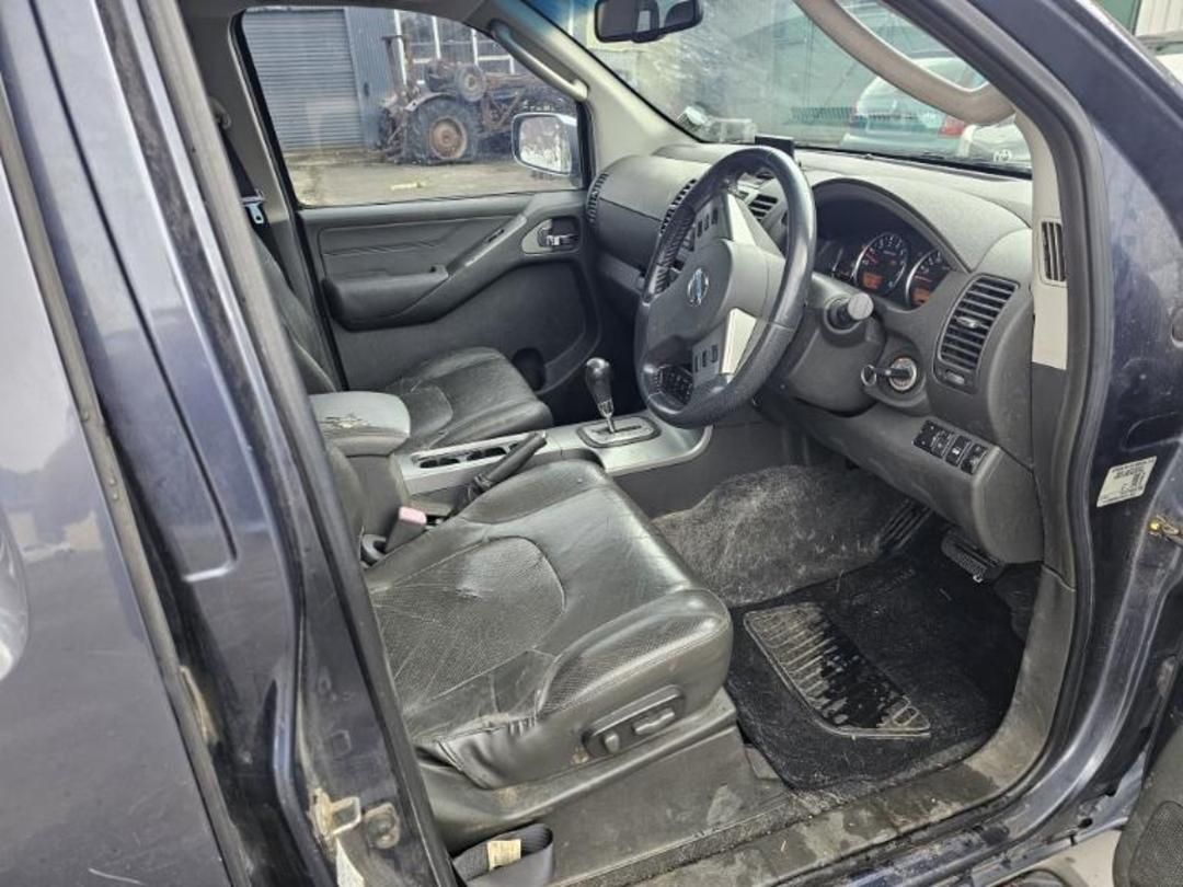 Photo '7' of Nissan Pathfinder TI