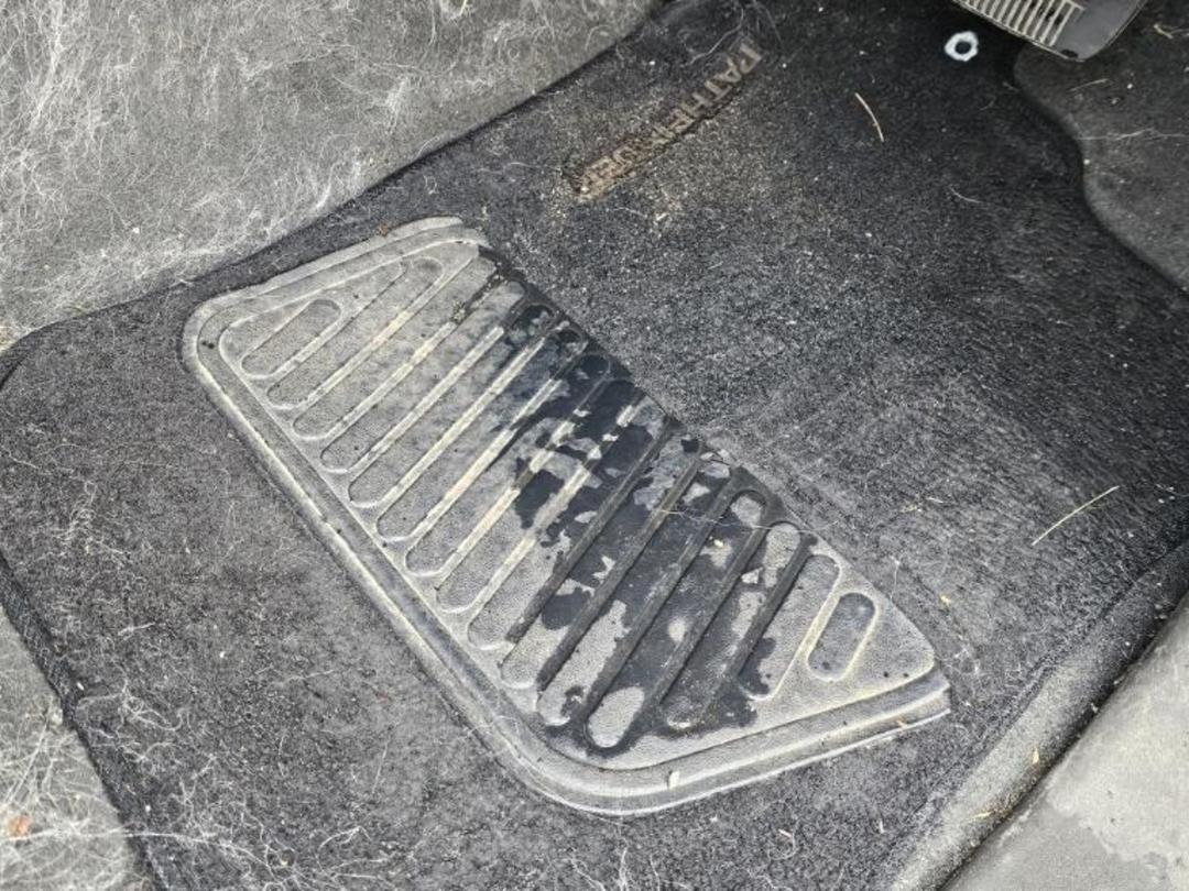 Photo '8' of Nissan Pathfinder TI