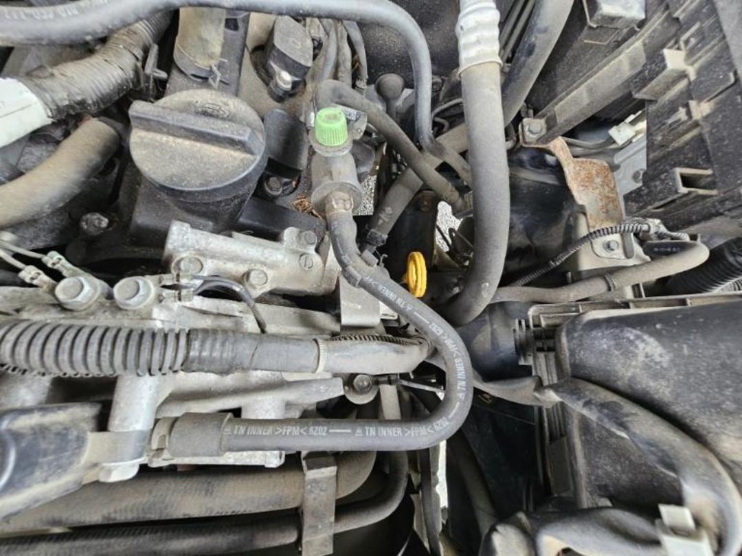 Photo '15' of Nissan Pathfinder TI