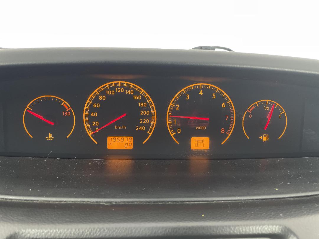 Photo '21' of Nissan Primera