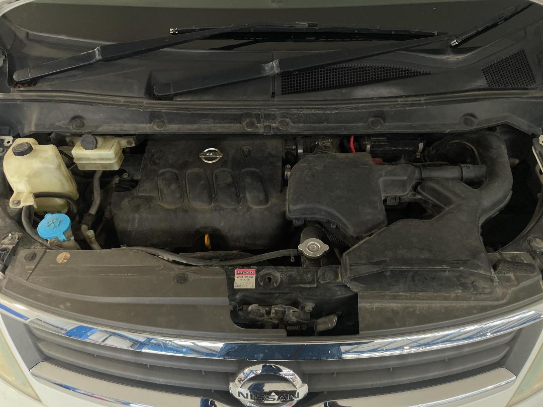 Photo '13' of Nissan Serena