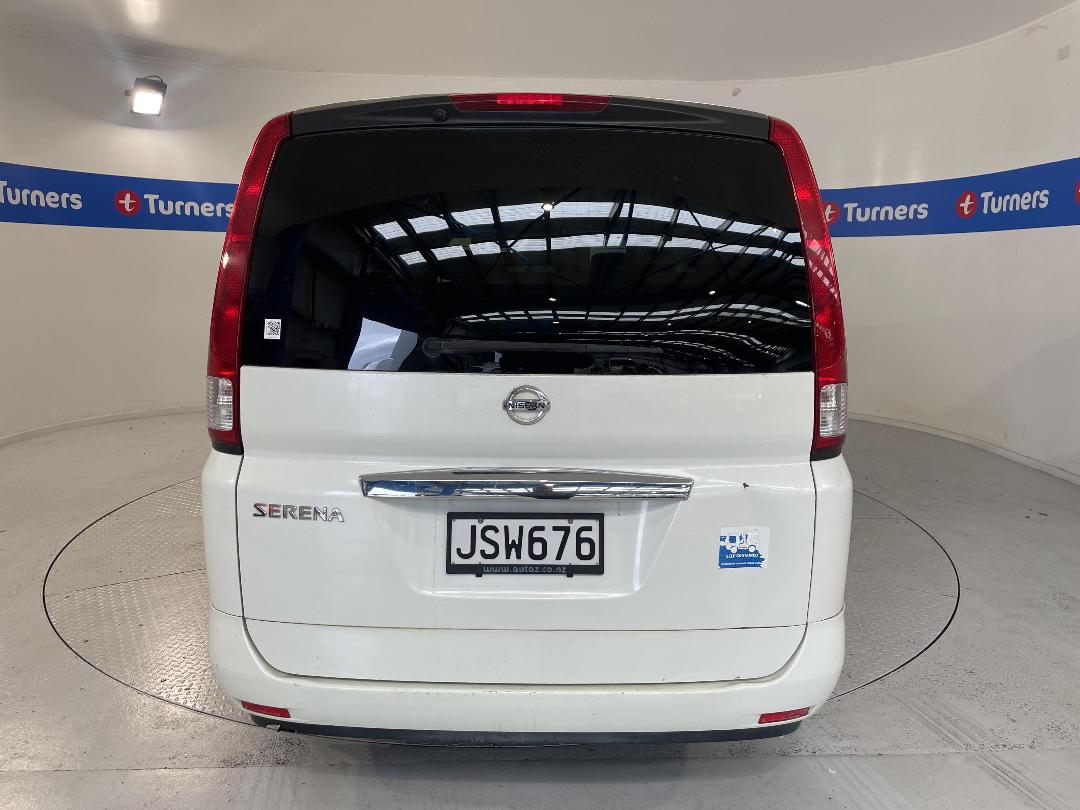 Photo '6' of Nissan Serena