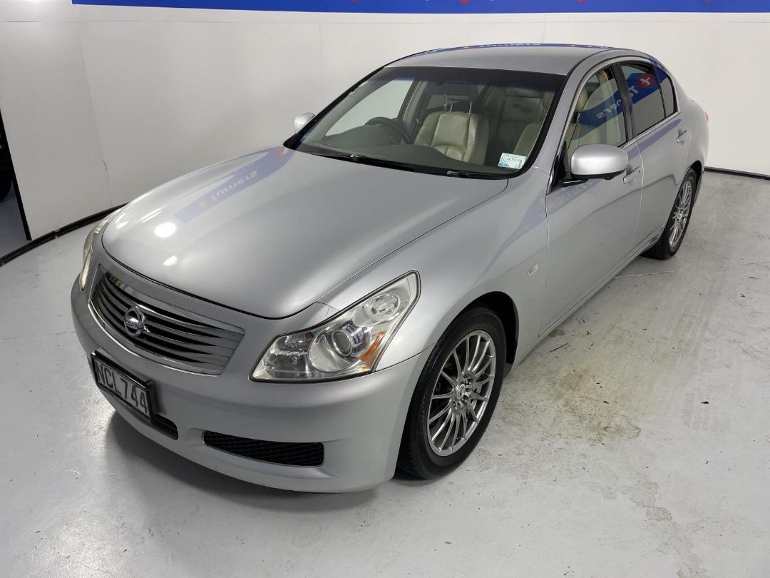 Photo '4' of Nissan Skyline