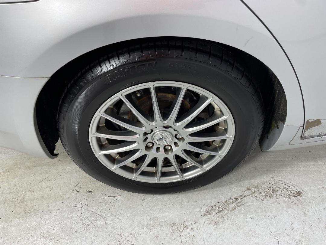 Photo '12' of Nissan Skyline