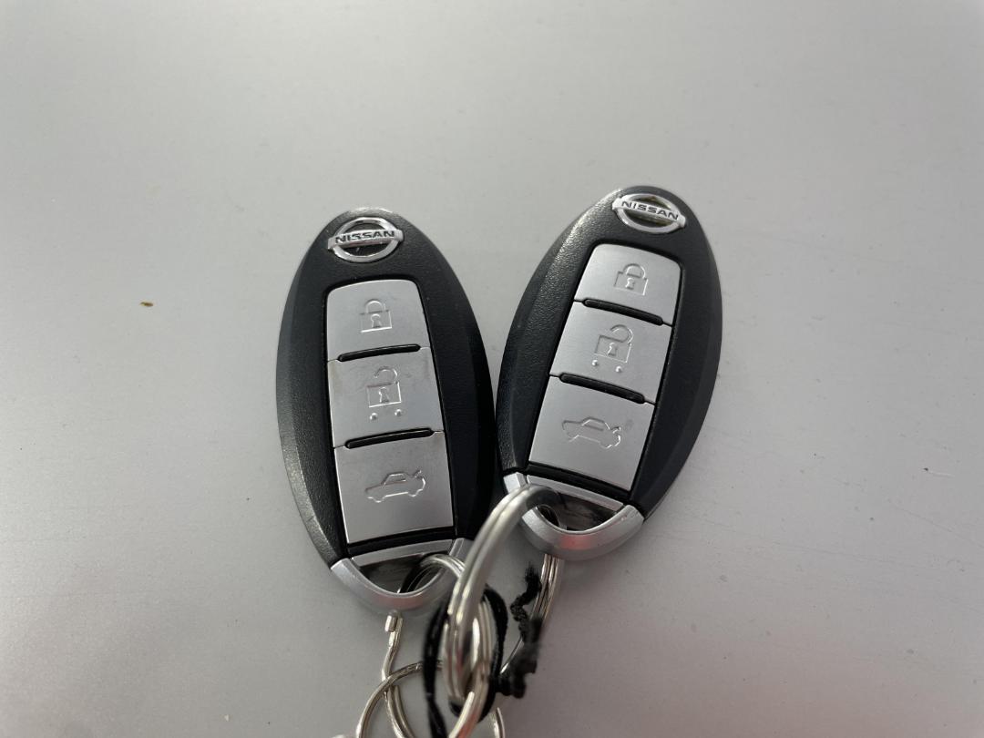 Photo '22' of Nissan Skyline