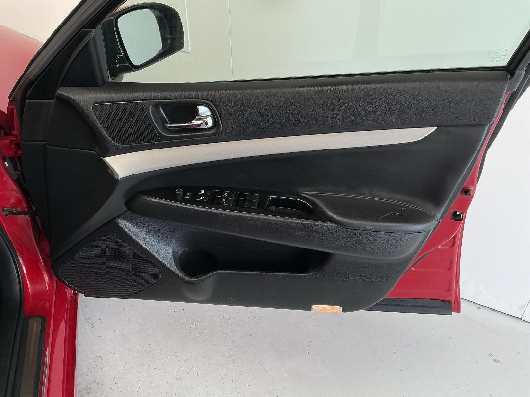 Photo '15' of Nissan Skyline Photo '15' of Nissan Skyline