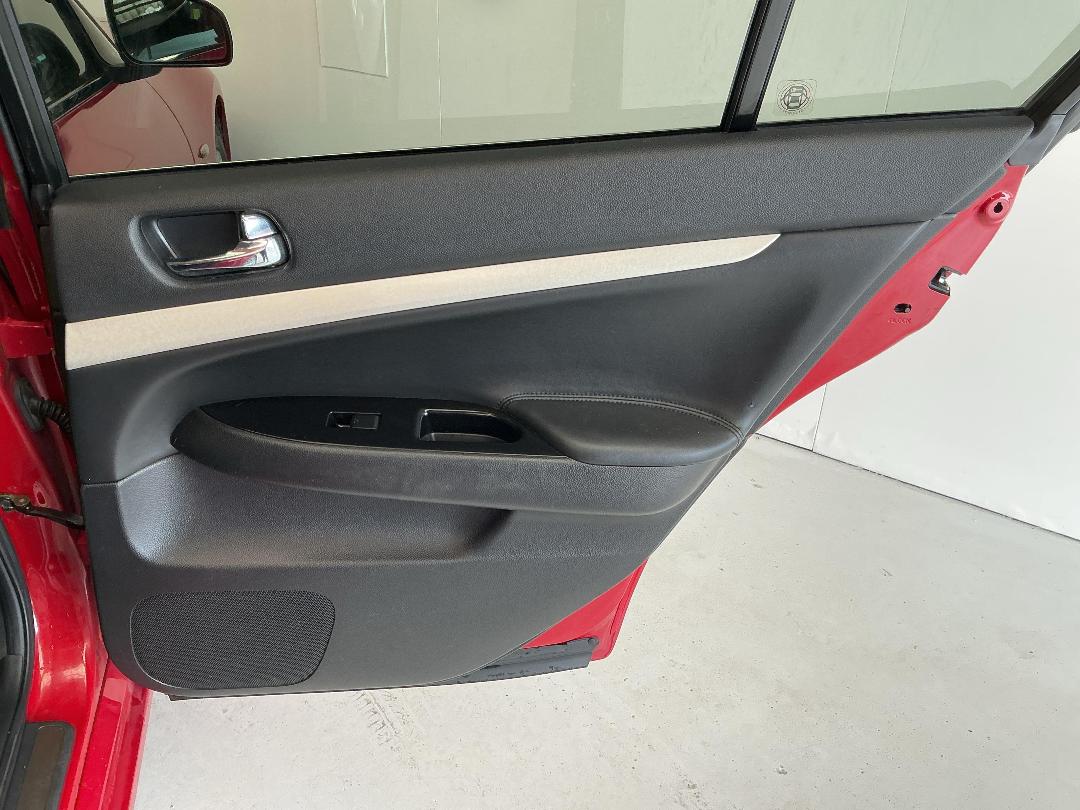 Photo '19' of Nissan Skyline Photo '19' of Nissan Skyline